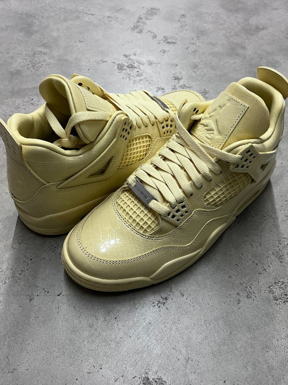 Jordan 4 Retro x J Balvin Lemonade Men's IW2872 700 - New